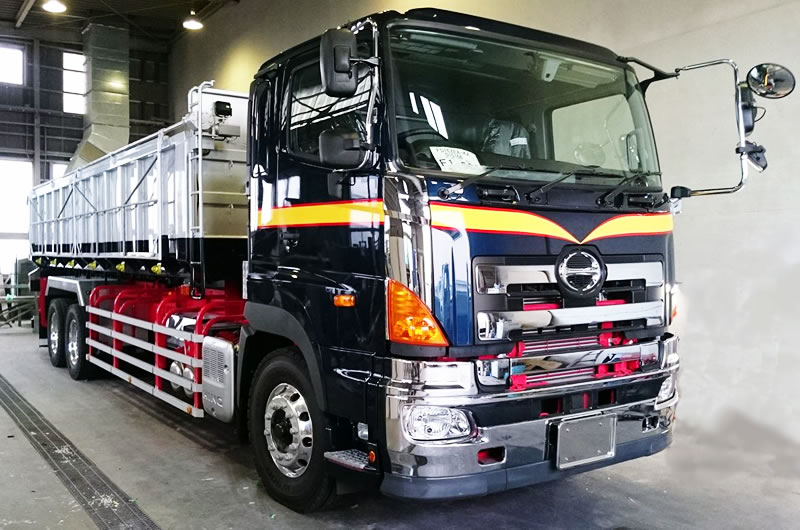 トラックお色直し